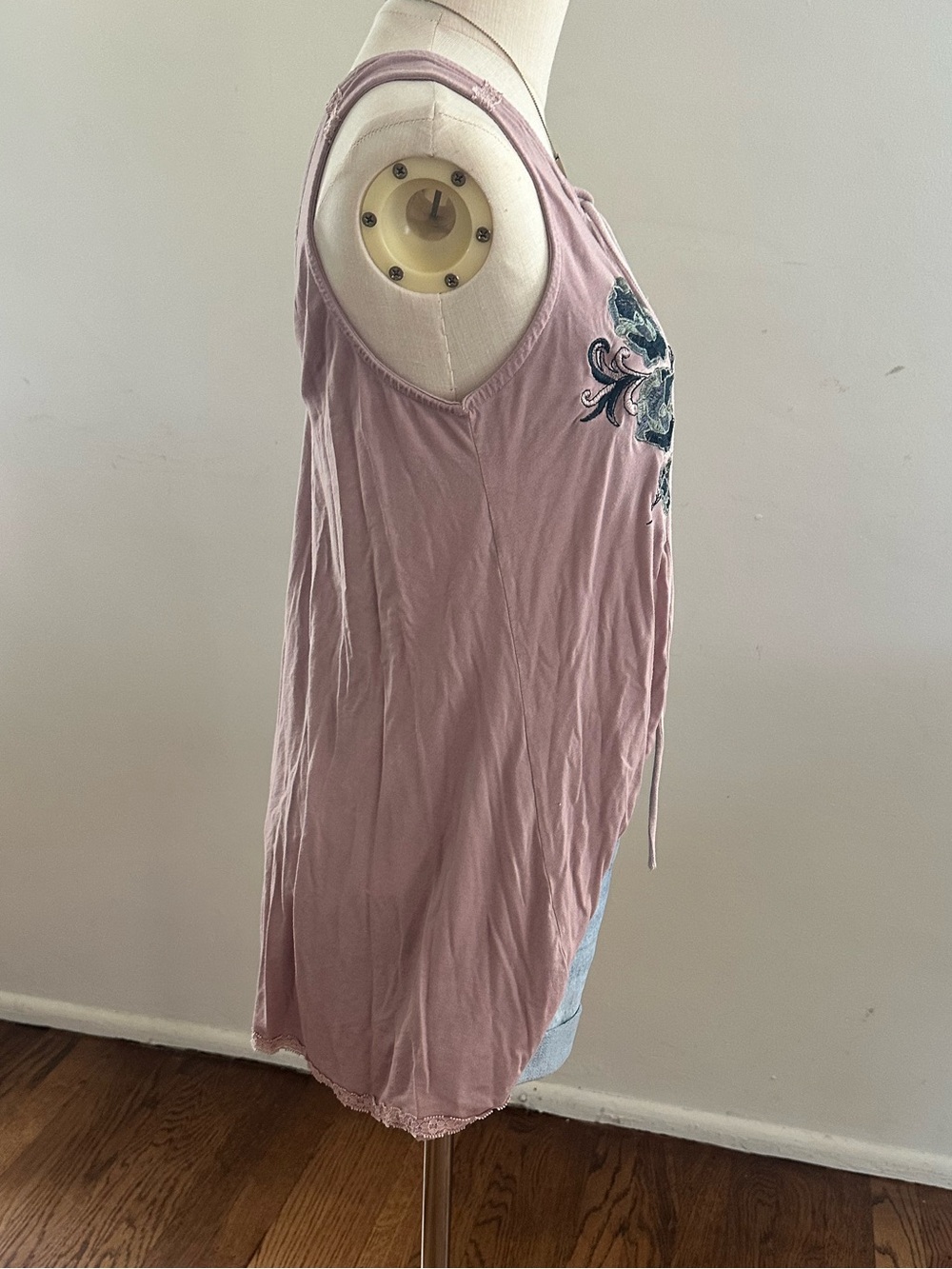 POL Dusty Lavender Lace-Up Embroidered Tank Top Boho Flowy Tunic Soft L - Picture 6 of 11
